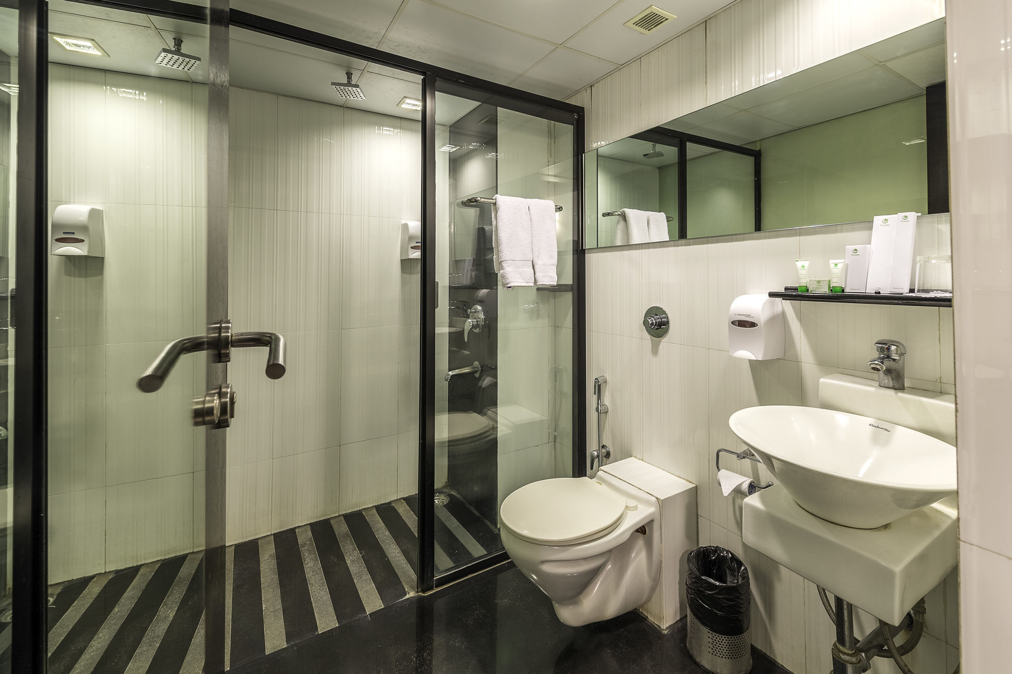 Treebo Trend Spektrum Suites Mysore Exteriör bild