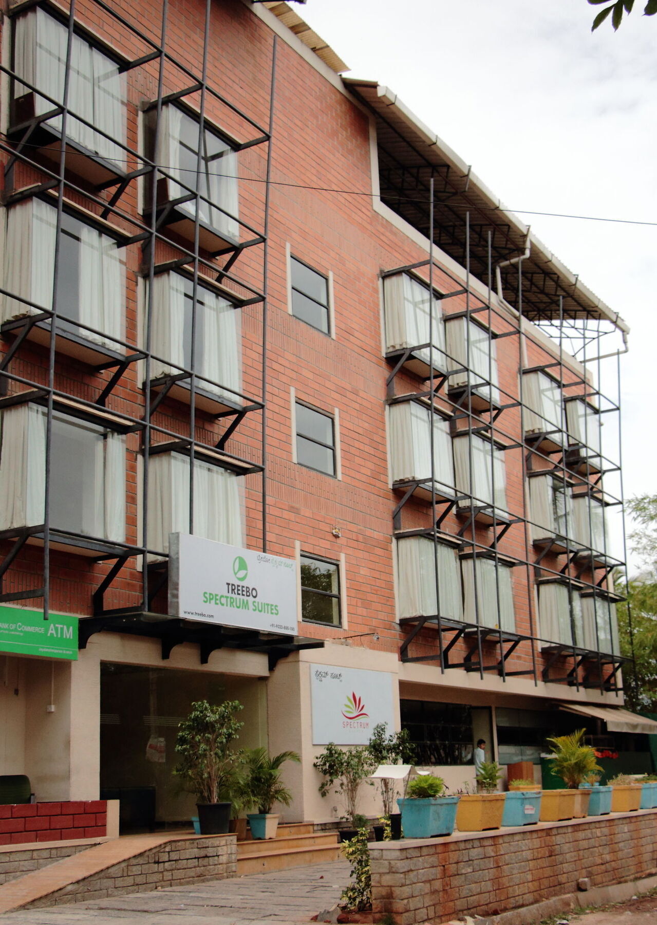 Treebo Trend Spektrum Suites Mysore Exteriör bild