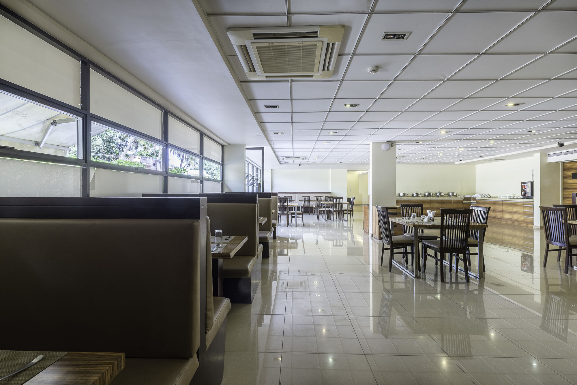 Treebo Trend Spektrum Suites Mysore Exteriör bild