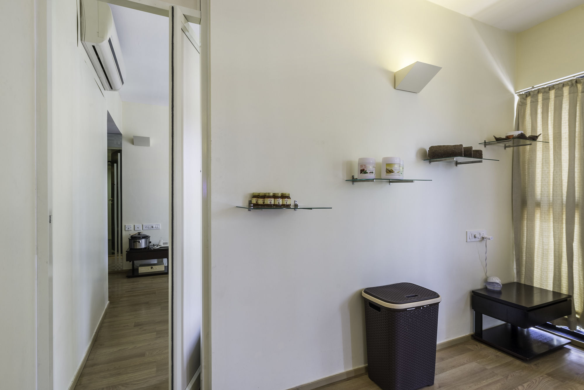 Treebo Trend Spektrum Suites Mysore Exteriör bild